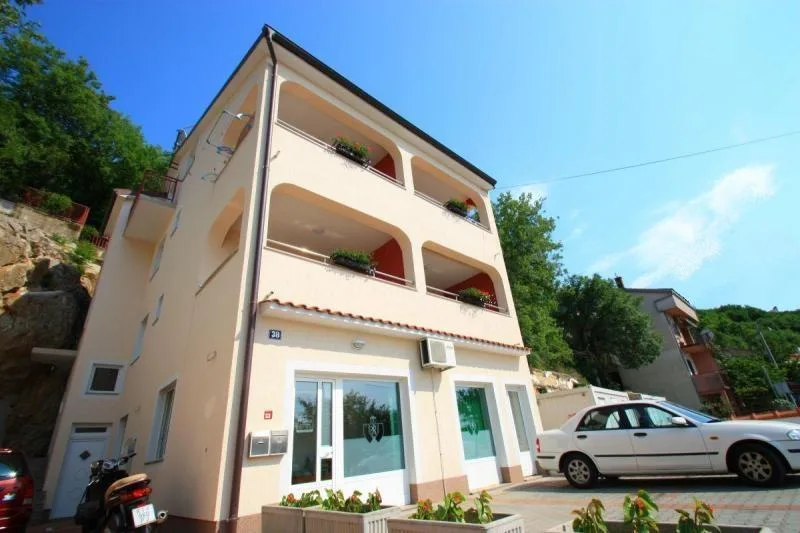 Apartmani Laura – fotografija 2