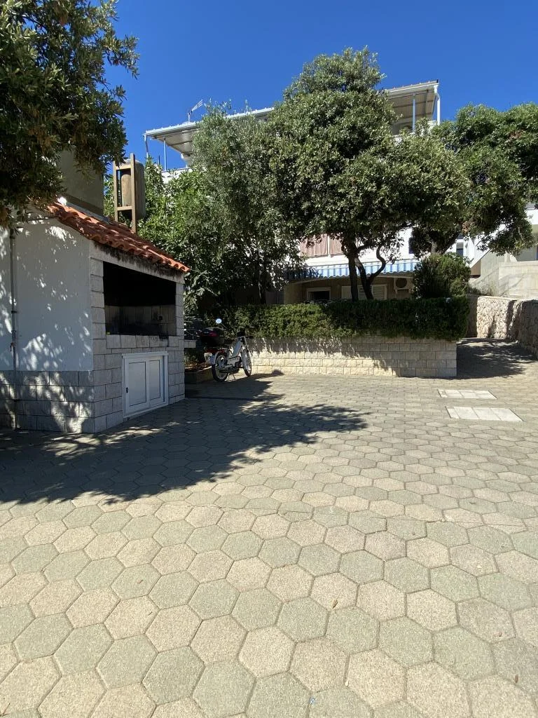 Apartmani Kamenski – fotografija 3