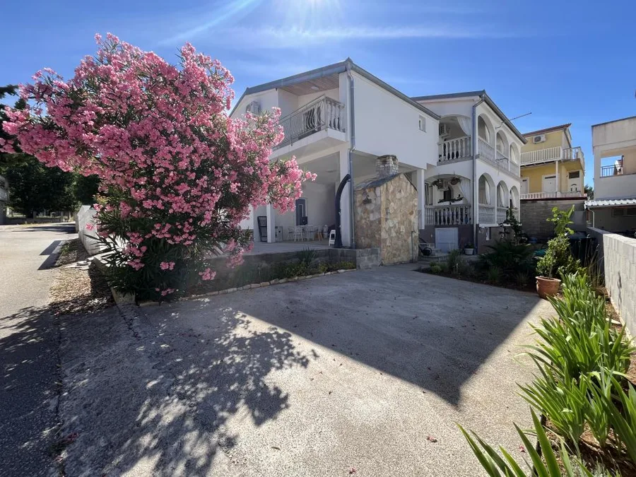 Apartmani Višnja Crna Punta – fotografija 2