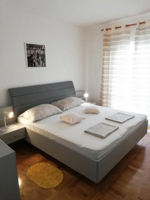 A4+2 – fotografija 2