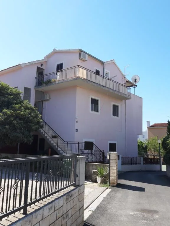 Apartmani Skova – fotografija 2
