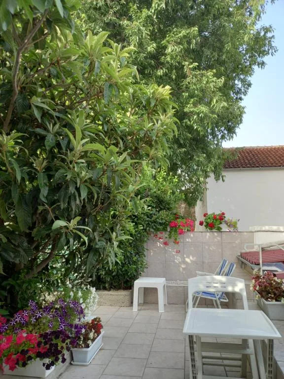 Apartmani Mladenka – fotografija 2