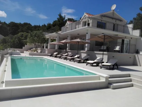 Apartmani Holiday – fotografija 2
