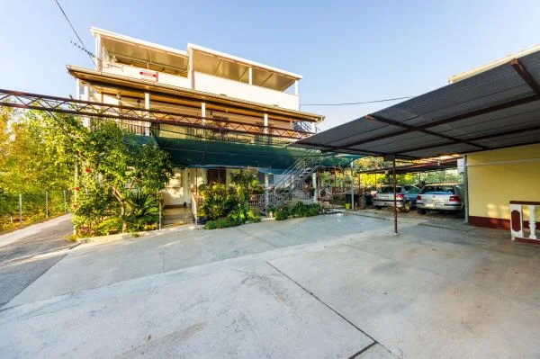 Apartmani Tri Srca – fotografija 3
