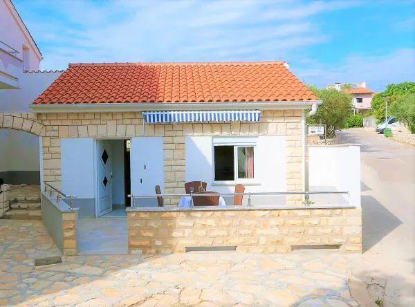 Apartmani Studio & Bungalow Milka – fotografija 2