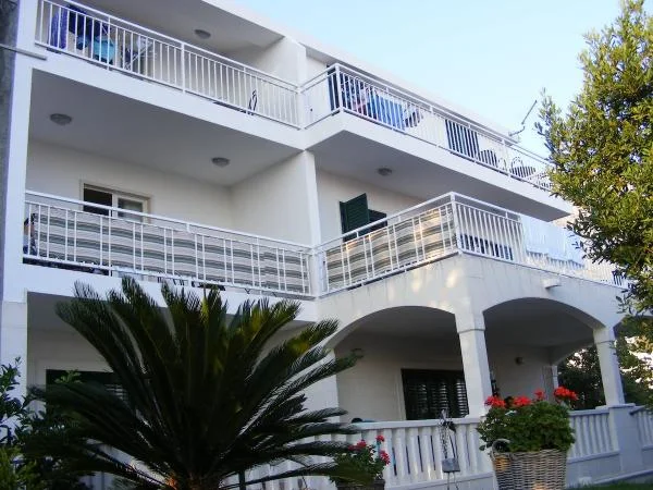 Apartmani Villa Ana – fotografija 3
