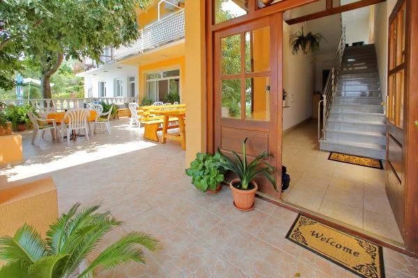 Apartmani Ira – fotografija 3