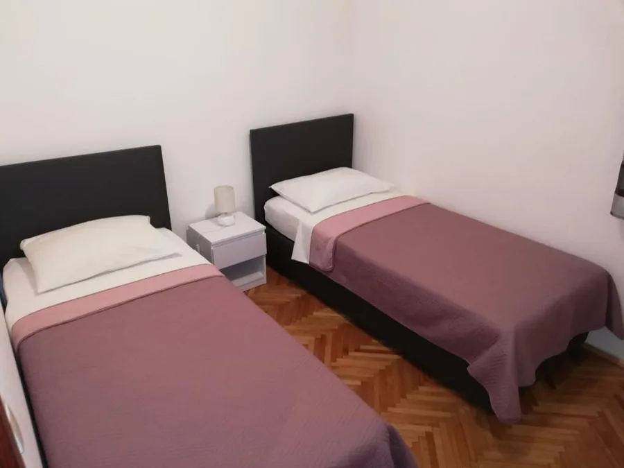 A4+1 – fotografija 2