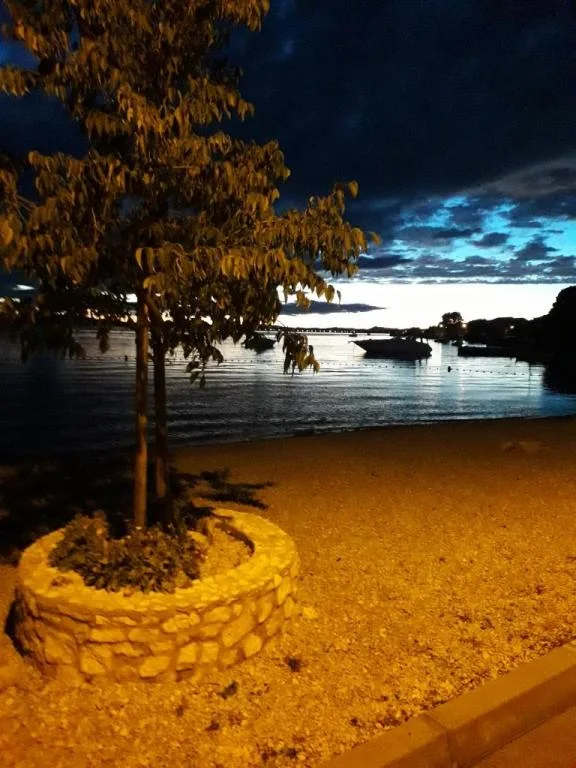 Apartmani Jurišić – fotografija 4