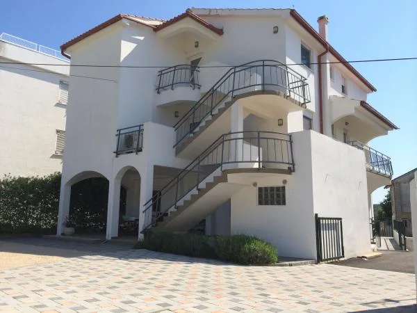 Apartmani Nataša – fotografija 6