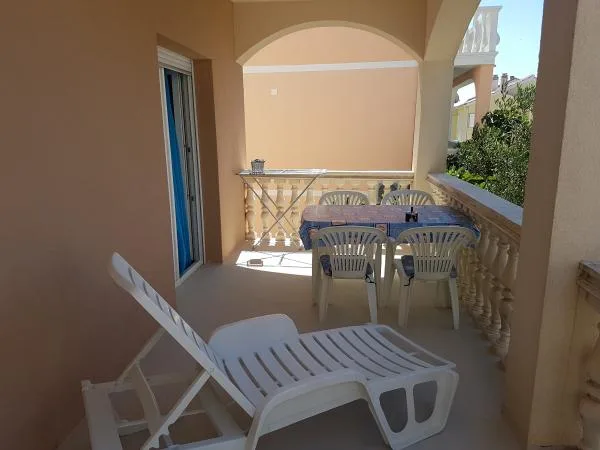 Apartmani Vila Lucija – fotografija 2