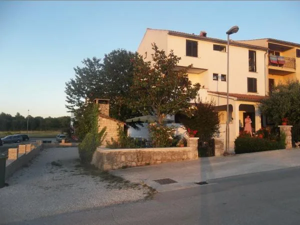 Apartmani Magnolija – fotografija 2