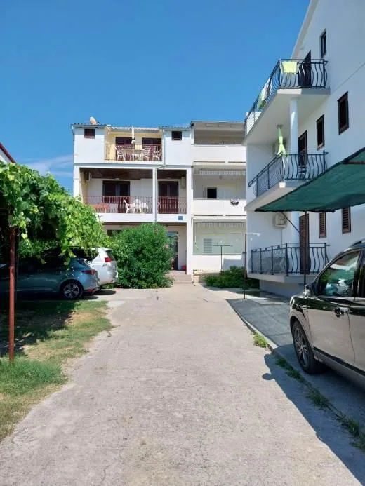 Apartmani Nina – fotografija 2