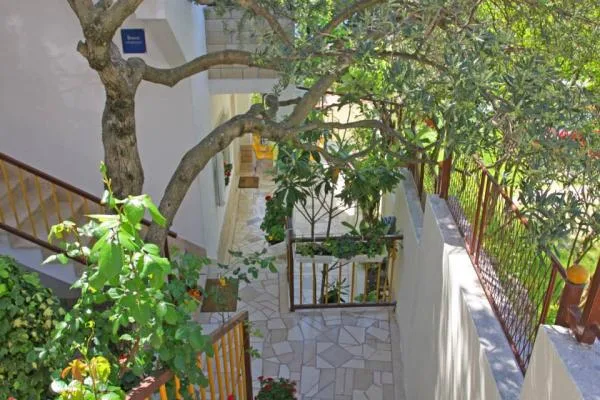 Apartmani Topić – fotografija 2