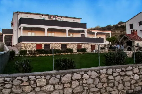 Apartmani Dalmatinka – fotografija 2
