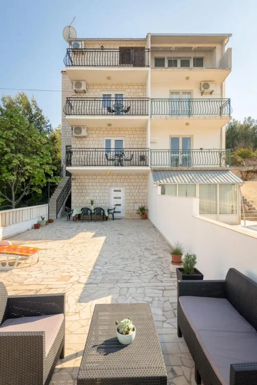 Apartmani Ujevic – fotografija 2