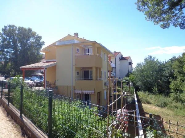 Apartmani Zora – fotografija 2