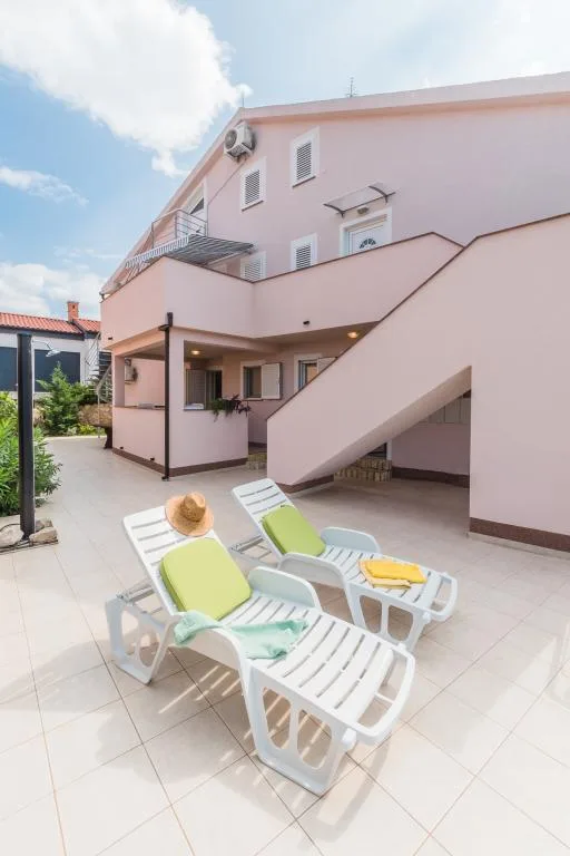 Apartmani Fenix – fotografija 2