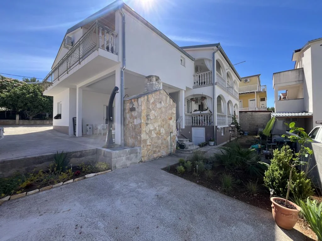 Apartmani Višnja Crna Punta – fotografija 5