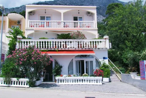 Apartmani Manuela – fotografija 2