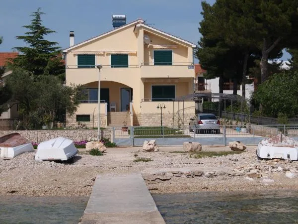 Apartmani Forai – fotografija 2