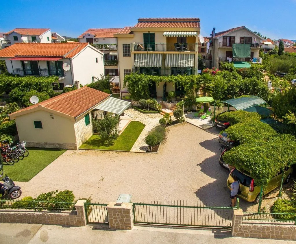 Apartmani Sara – fotografija 3
