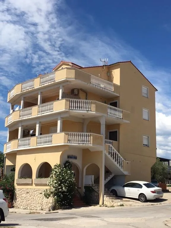 Apartmani Viktoria – fotografija 2