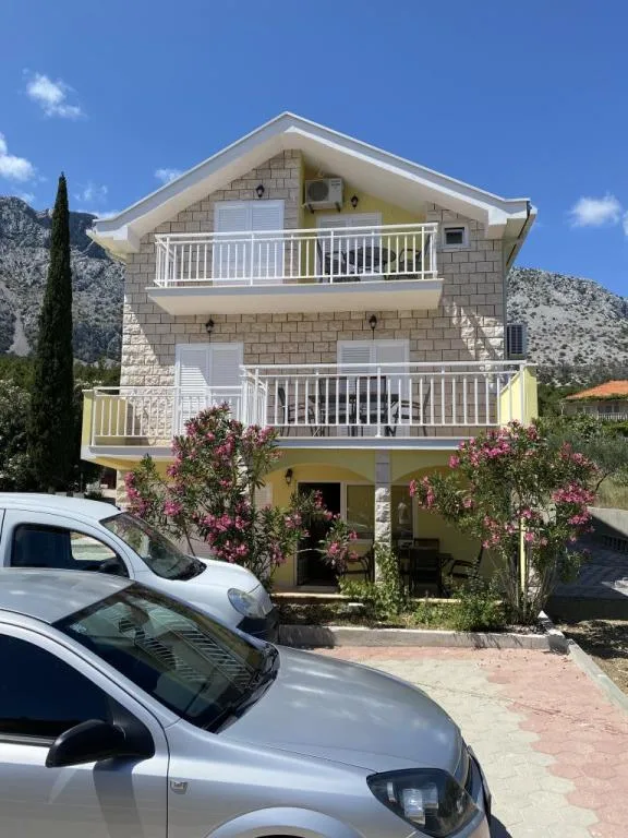 Apartmani Stine – fotografija 2