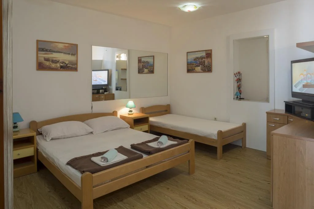Apartmani Tina – fotografija 5