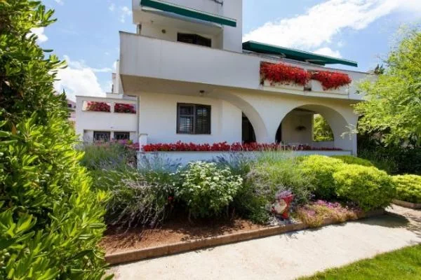 Apartmani Mirjana – fotografija 3