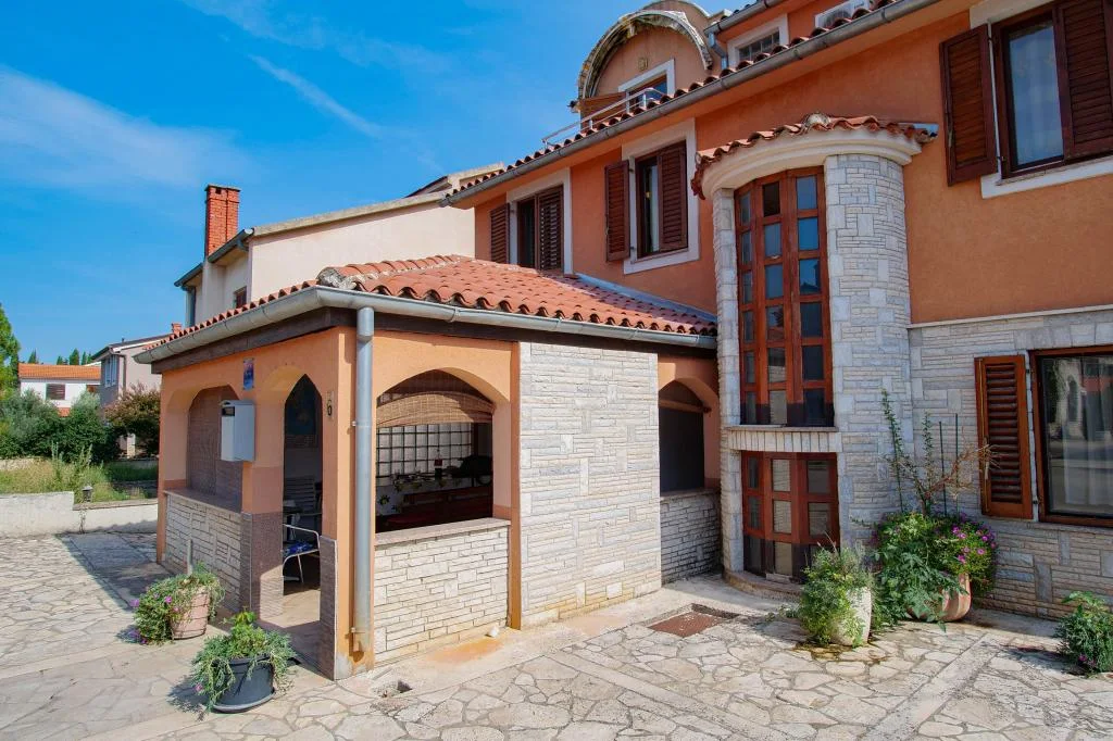 Apartmani Manda – fotografija 3