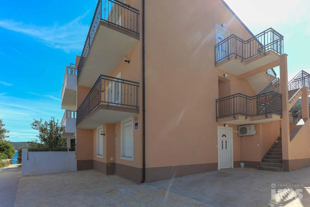Apartmani House Dijana – fotografija 3