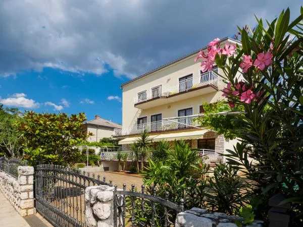 Apartmani Villa Petra – fotografija 2