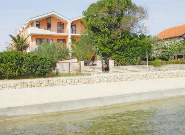 Apartmani Villa Petra – fotografija 6
