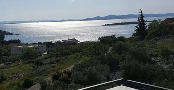 A4+2 – fotografija 2