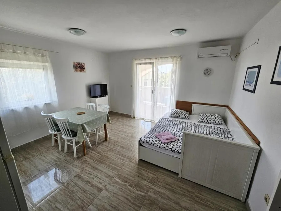 Apartmani Cikač I – fotografija 2