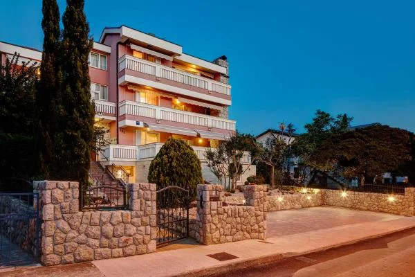 Apartmani Račić – fotografija 3