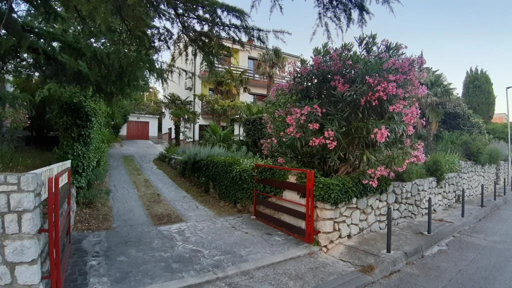 Apartmani Mirna – fotografija 6