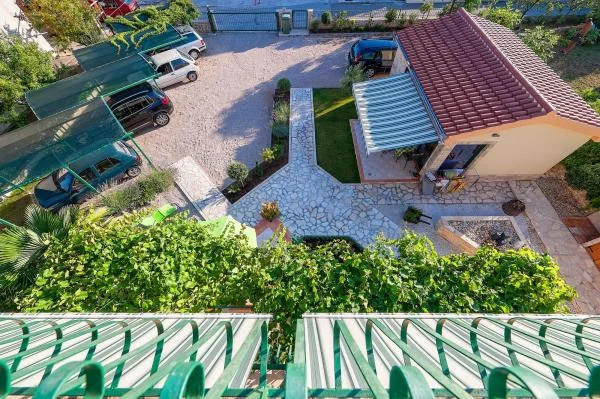 Apartmani Sara – fotografija 6