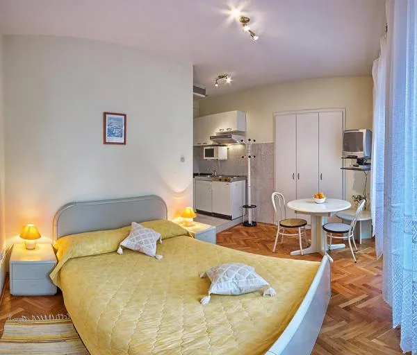 Studio – fotografija 2