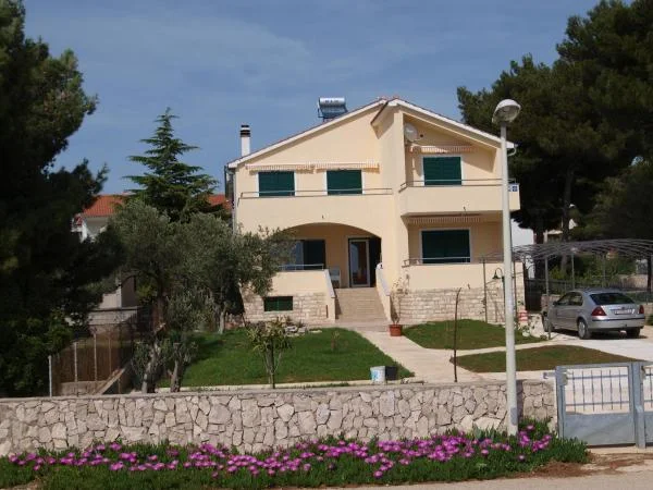 Apartmani Forai – fotografija 4