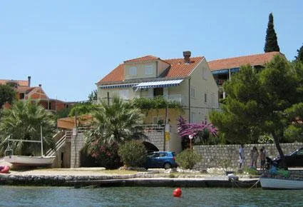 Apartmani Bujak – fotografija 2