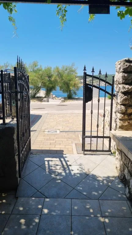Apartmani Villa Tiha Sea Beach – fotografija 6