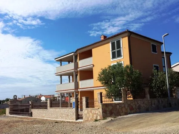 Apartmani Villa Posesi – fotografija 2
