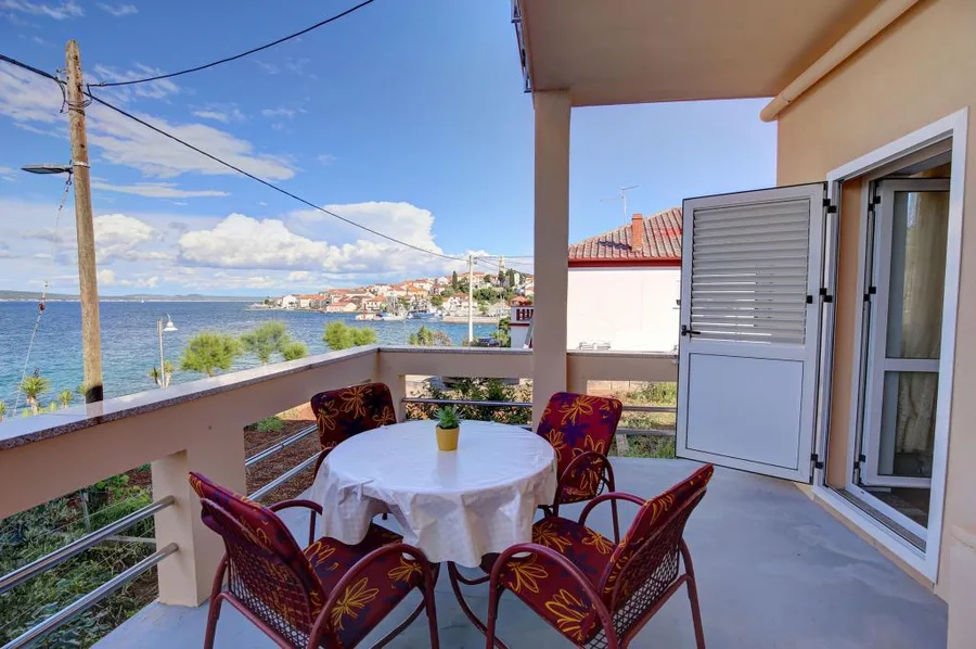 Apartmani Sara – fotografija 2