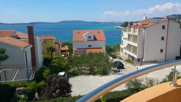 Apartmani Andrea – fotografija 2