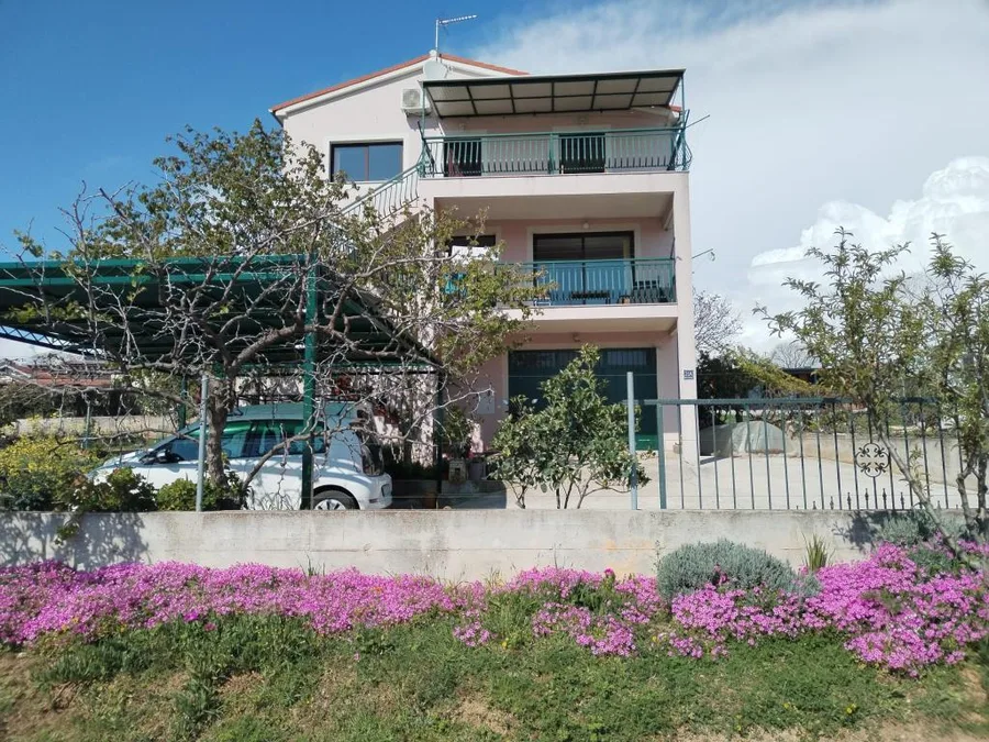 Apartmani Lucia – fotografija 2