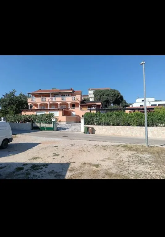 Apartmani Ivanka – fotografija 2