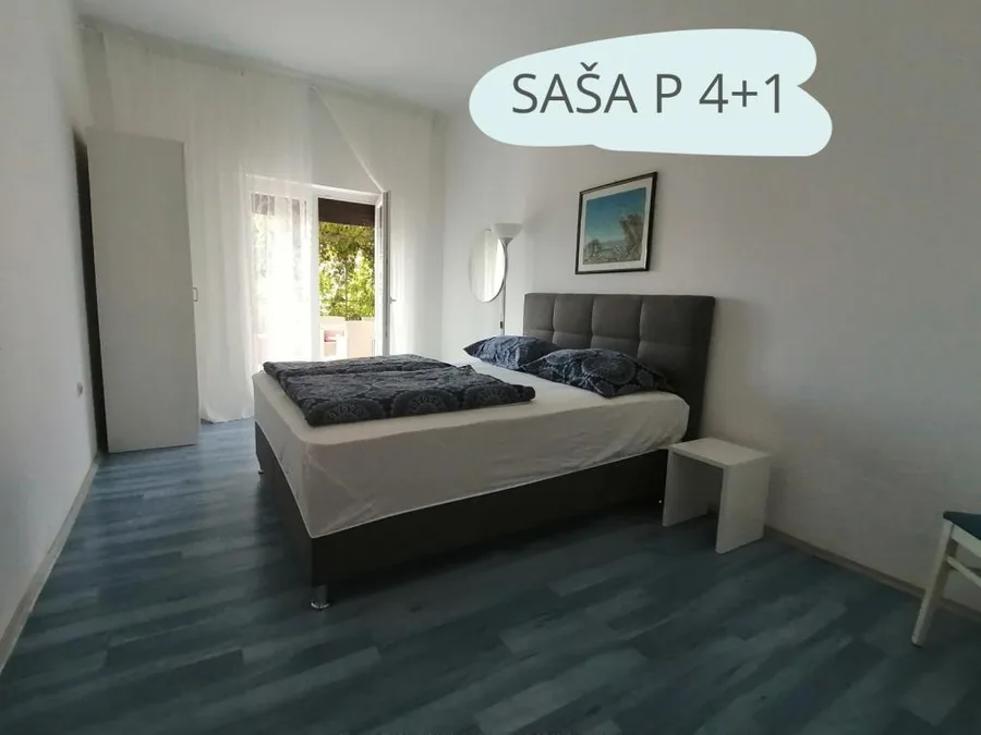 A4+1 – fotografija 2