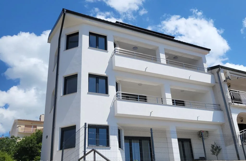 Apartmani Korina i Nika – fotografija 3